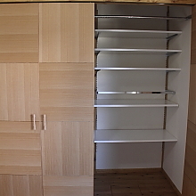 クローゼット収納